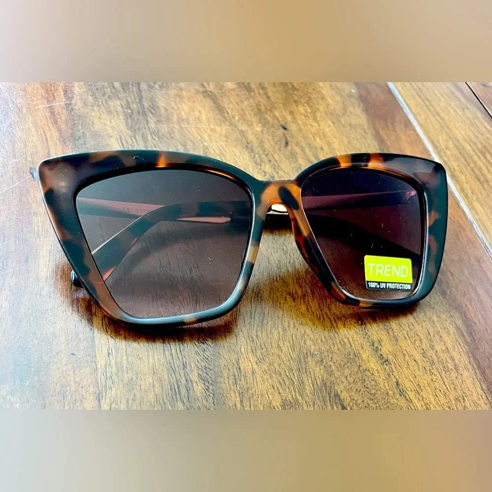 Tortoise Shell Sunglasses - NWT